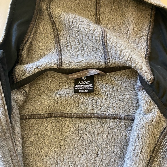 Boys zip up fleece with hoodie Size 10/12 Brand Kuhl Good Condition - Picture 6 of 9